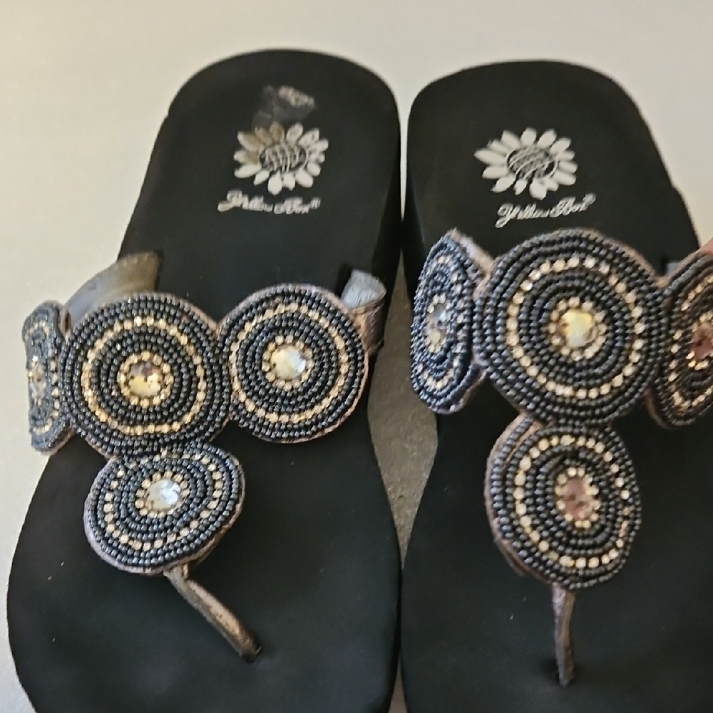 Yellow Box Black Sandals with Beaded Circles